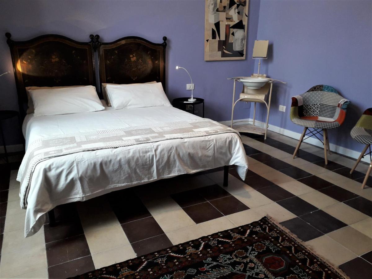 I Templari B&B Self-Contained Бриндизи Екстериор снимка