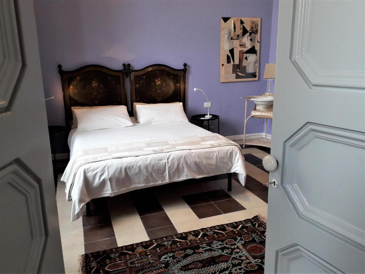 I Templari B&B Self-Contained Бриндизи Екстериор снимка