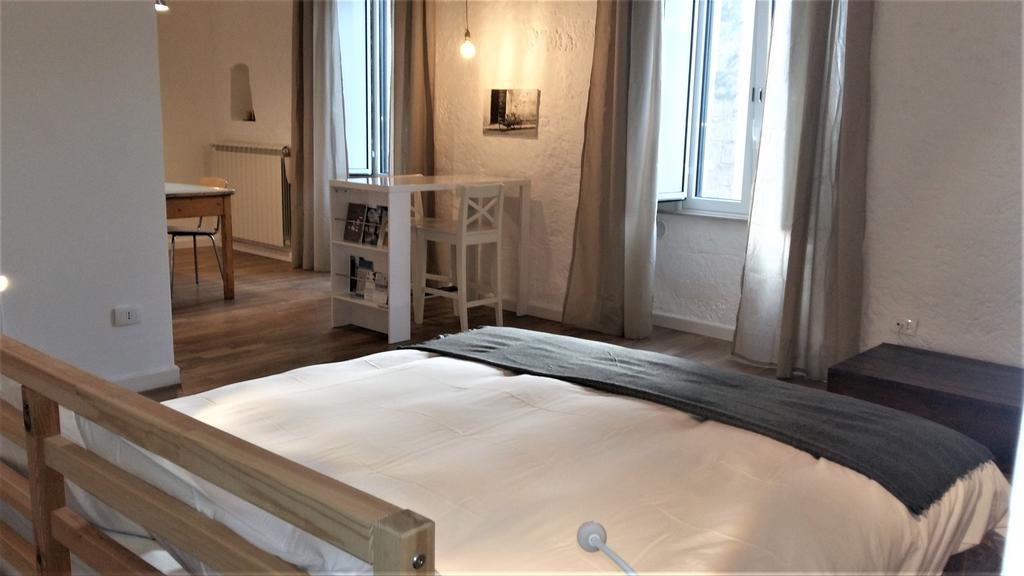 I Templari B&B Self-Contained Бриндизи Екстериор снимка